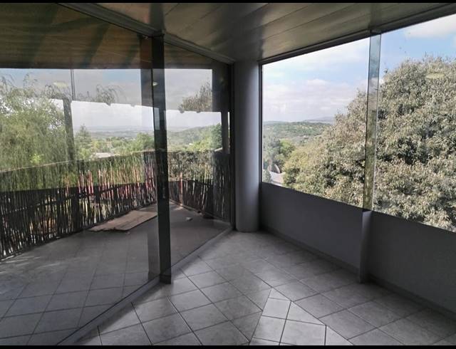 2 bed property to rent in GLENVISTA